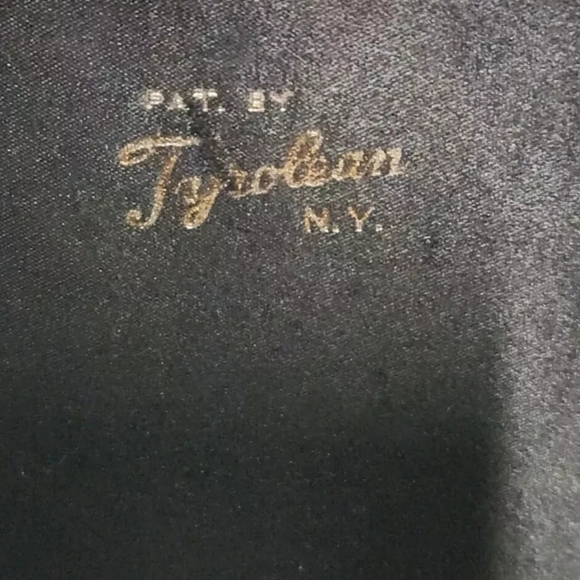 RARE Tyrolean NY Vintage 50's Golden Box Hand Purse - Picture 4 of 9